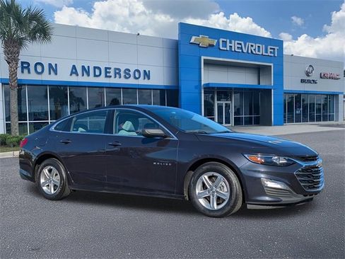 Used 2022 Chevrolet Malibu LS image 1