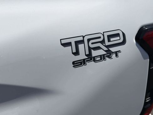 Used 2025 Toyota Tacoma TRD Sport w/ TRD Sport Upgrade Package AWD/4WD image 33
