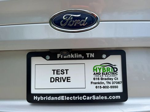 Used 2019 Ford Fusion SE FWD image 3
