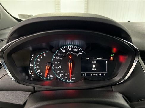 Used 2022 Chevrolet Trax LT w/ LT Convenience Package image 12