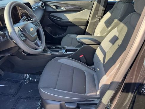 Certified 2025 Chevrolet TrailBlazer LS FWD image 13