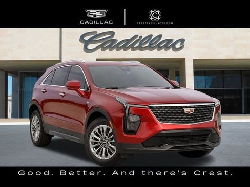 Used 2024 Cadillac XT4 Premium Luxury image 2