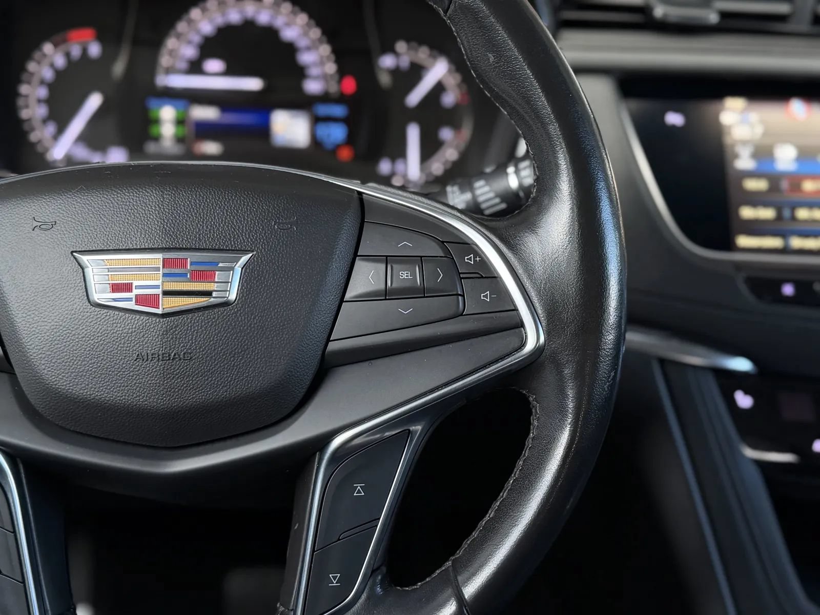 Used 2018 Cadillac XT5 Luxury FWD image 23