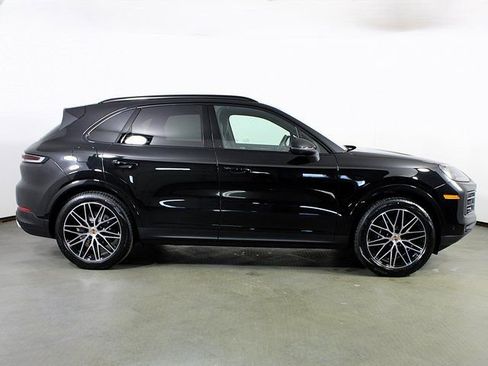 New 2026 Porsche Cayenne AWD/4WD image 8