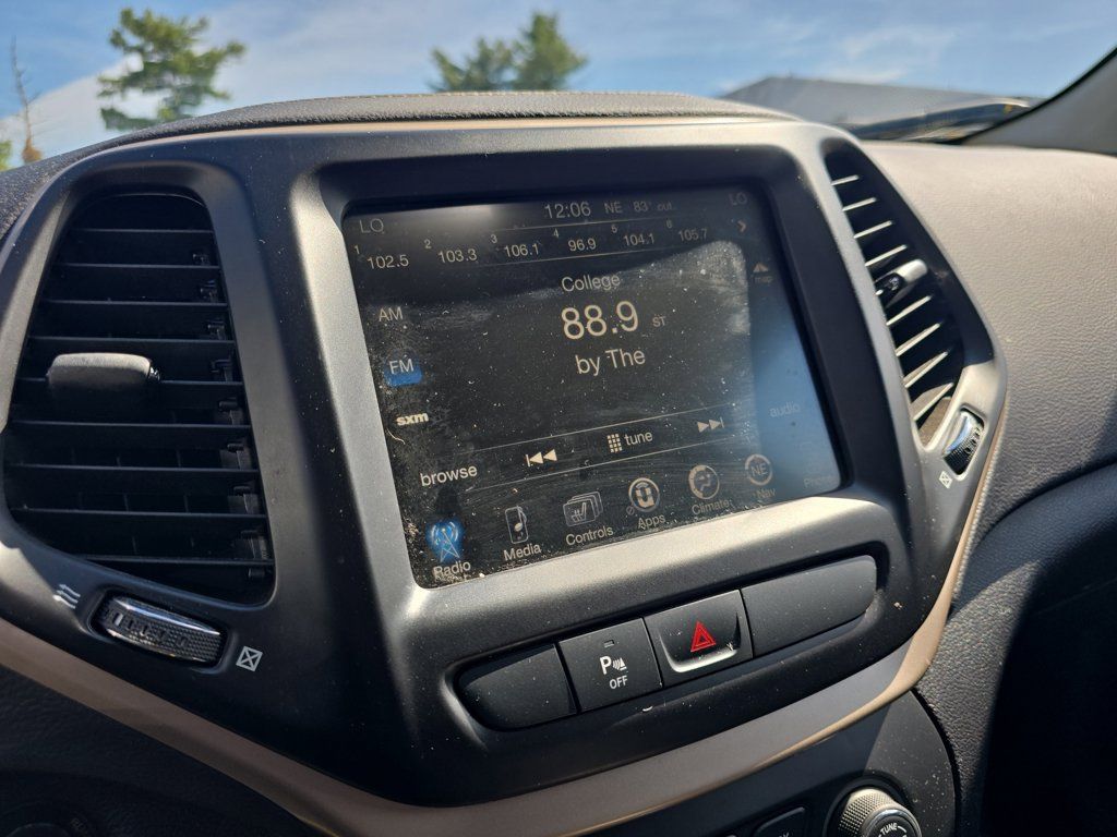 Certified 2018 Jeep Cherokee Limited AWD/4WD image 20