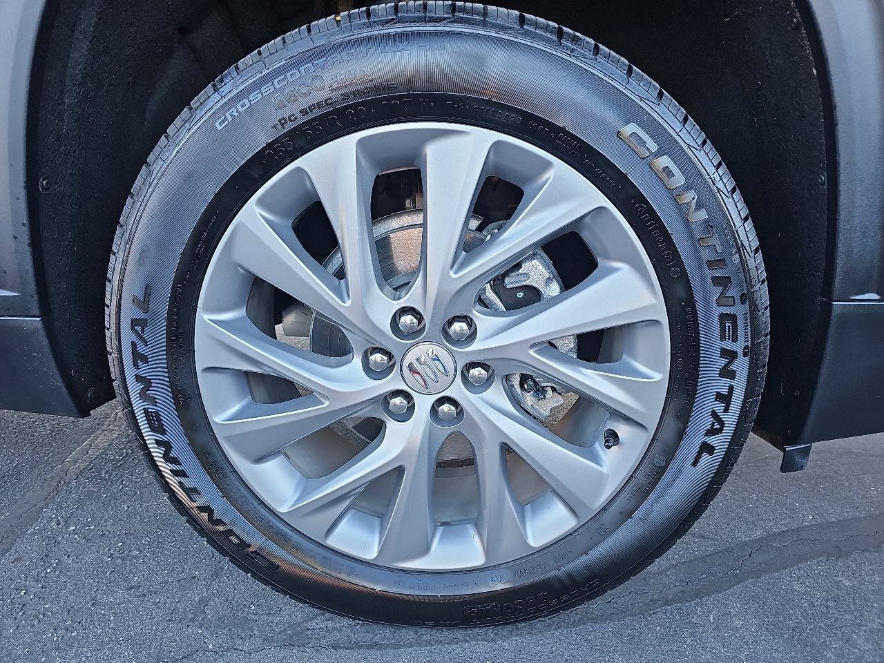 Used 2025 Buick Enclave Preferred FWD image 28