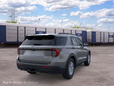 New 2026 Ford Explorer Active AWD/4WD image 8