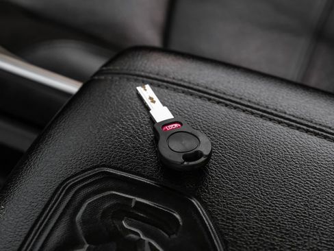 Used 2020 RAM 3500 Laramie image 66