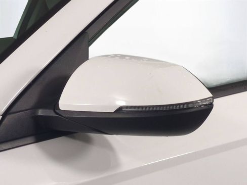 Used 2025 Hyundai Kona SEL FWD image 12