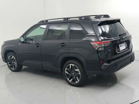 New 2026 Subaru Forester Premium AWD/4WD image 7