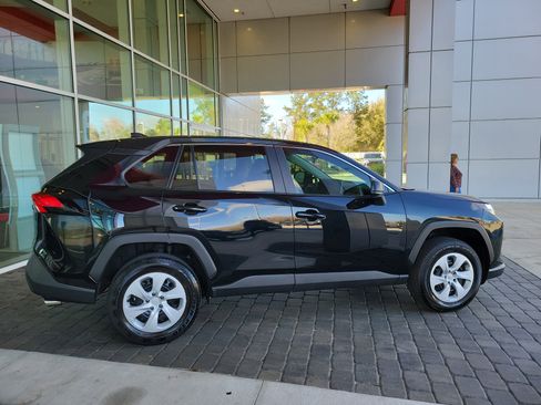 Certified 2025 Toyota RAV4 LE image 7