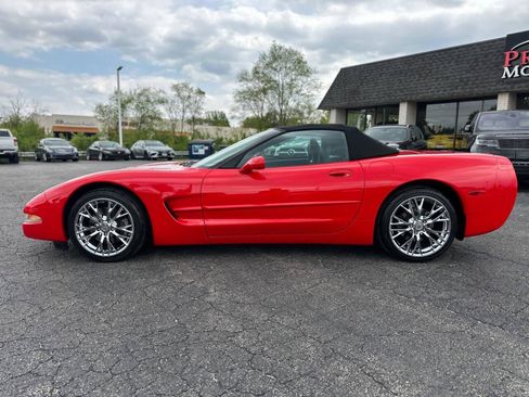 Used 1999 Chevrolet Corvette Convertible w/ Memory Pkg RWD image 3