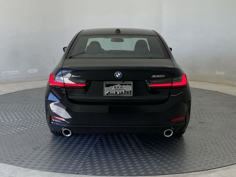 Used 2025 BMW 330i xDrive Sedan w/ Convenience Package image 9
