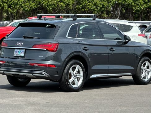 Used 2021 Audi Q5 2.0T Premium w/ Convenience Package AWD/4WD image 4