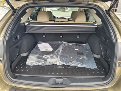 Used 2024 Subaru Outback Limited image 10