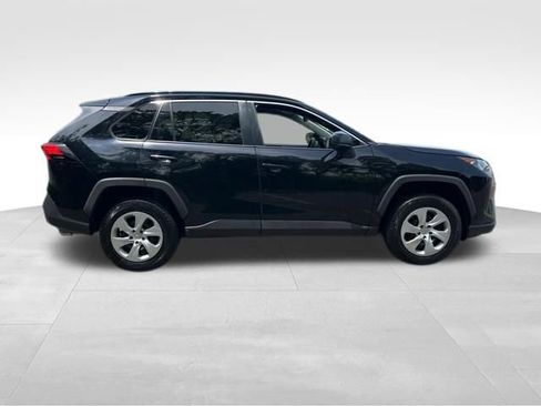 Used 2019 Toyota RAV4 LE AWD/4WD image 6