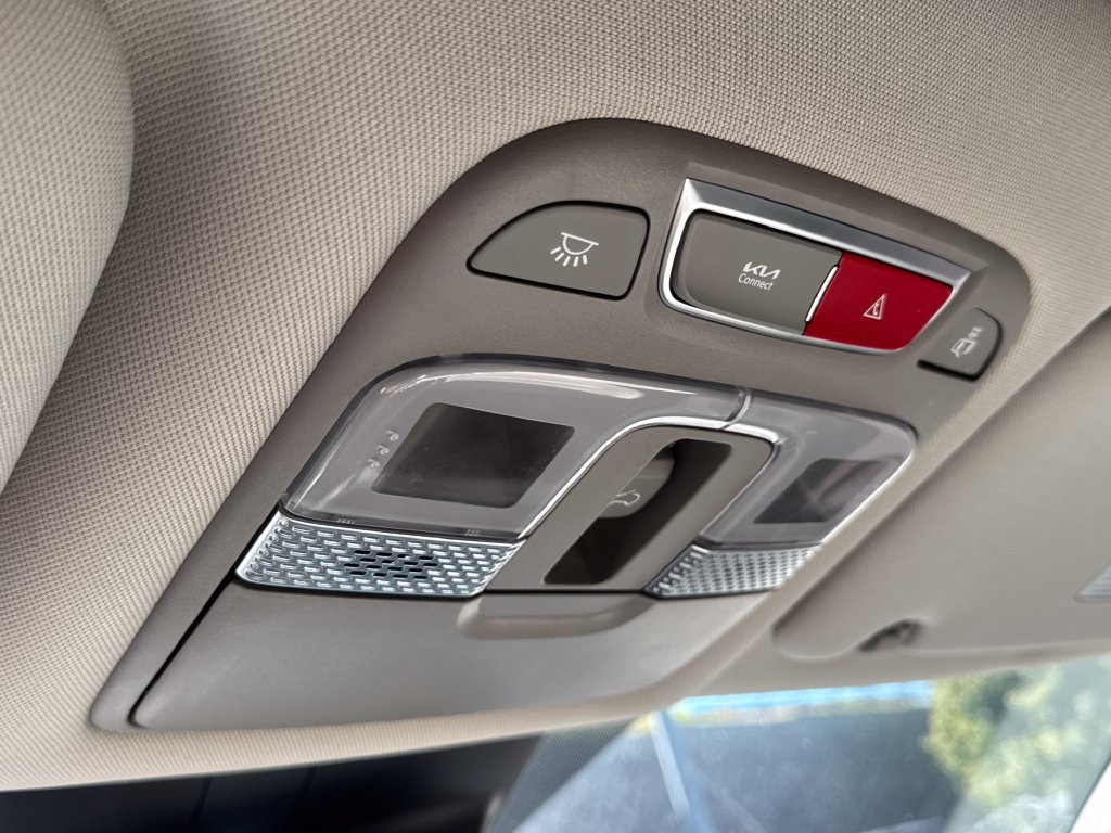 Used 2023 Kia Telluride EX w/ EX Captain's Chair Package FWD image 29