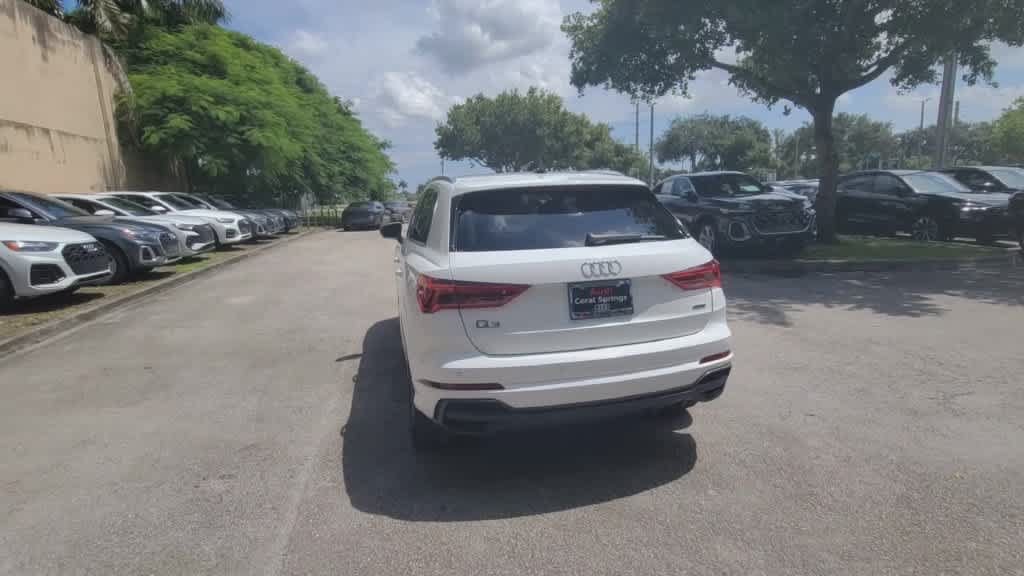 Certified 2024 Audi Q3 2.0T Premium AWD/4WD image 7