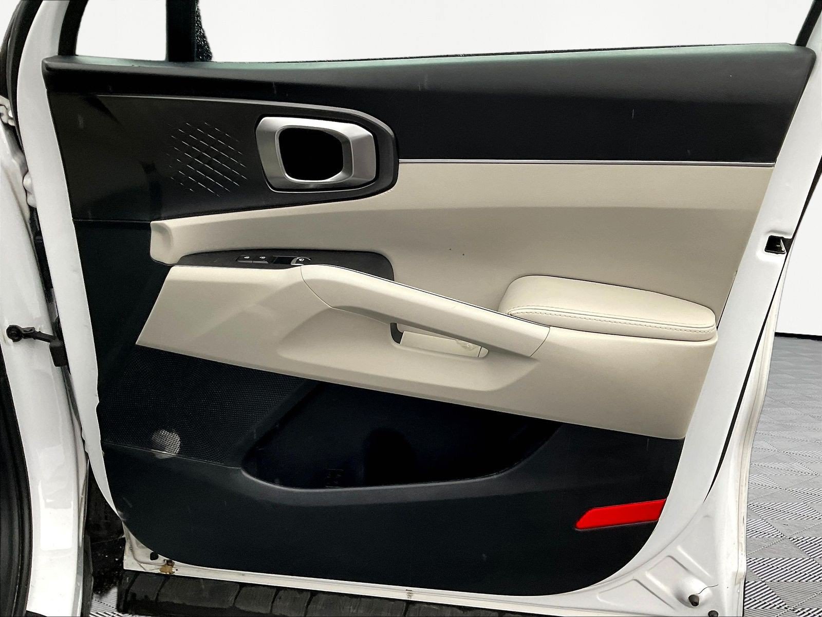 Used 2023 Kia Sorento S w/ Panoramic Sunroof Package FWD image 28