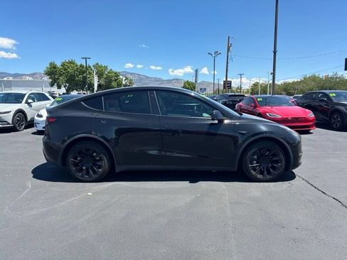 Used 2021 Tesla Model Y Long Range AWD/4WD image 8
