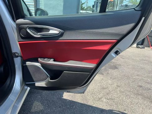 Used 2021 Alfa Romeo Giulia Sprint w/ Nero Edizione image 18