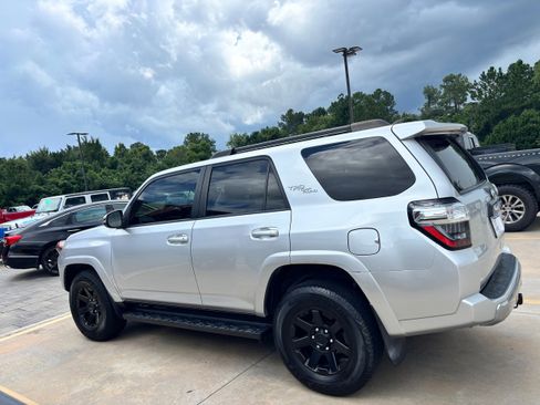 Used 2019 Toyota 4Runner TRD Off-Road Premium image 7