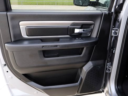 Used 2024 RAM 1500 Warlock AWD/4WD image 13