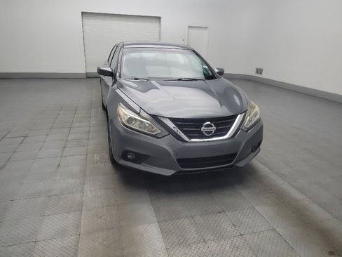 Used 2018 Nissan Altima 2.5 SV FWD image 14
