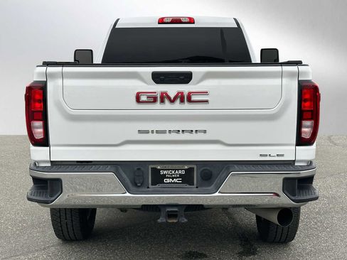 Used 2024 GMC Sierra 3500 SLE w/ SLE Convenience Package image 4