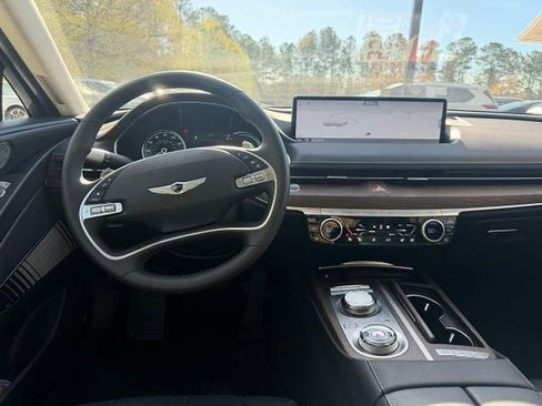 Used 2024 Genesis G80 image 4