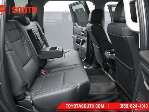 Used 2023 Toyota Tundra Limited AWD/4WD image 30