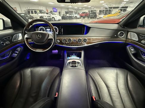 Used 2016 Mercedes-Benz S 550 Sedan w/ Premium Package image 22