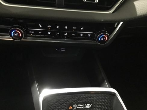 New 2026 Chevrolet Equinox LT w/ Convenience Package II image 35