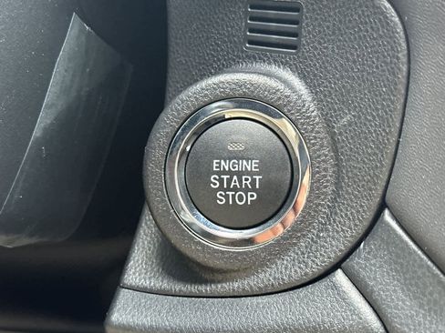 Used 2025 Subaru Outback Limited image 22