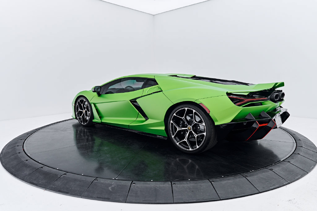 Used 2024 Lamborghini Revuelto AWD/4WD image 13
