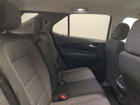 Used 2022 Chevrolet Equinox LT AWD/4WD image 19