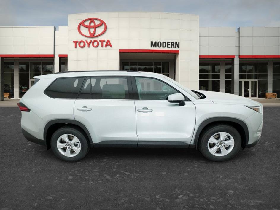New 2026 Toyota Grand Highlander AWD Hybrid image 7