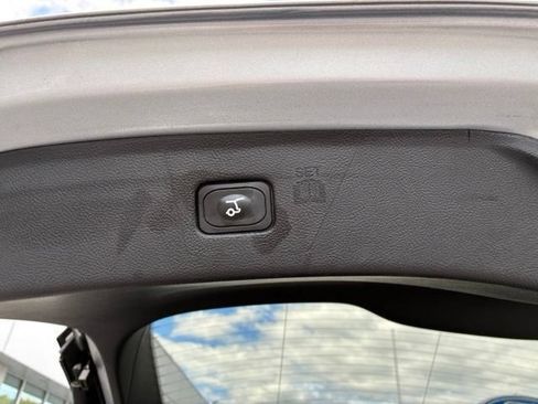 Certified 2024 Ford Edge SEL w/ Convenience Package AWD/4WD image 12