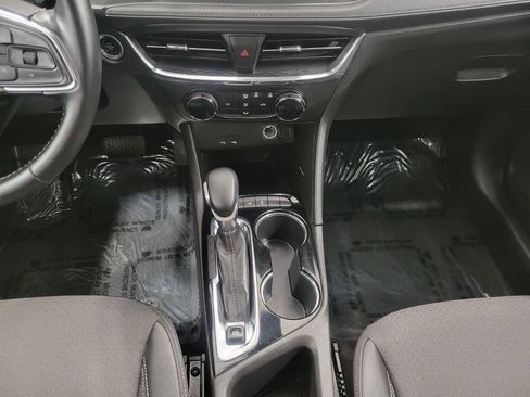 Used 2025 Buick Encore GX Preferred image 17