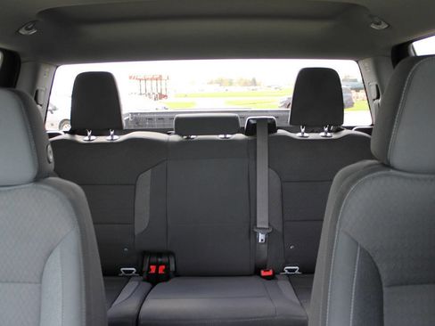 Used 2025 Chevrolet Silverado 1500 LT w/ Work Truck Package AWD/4WD image 14