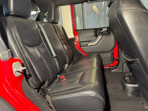 Used 2014 Jeep Wrangler Unlimited Sport w/ Quick Order Package 24S AWD/4WD image 30