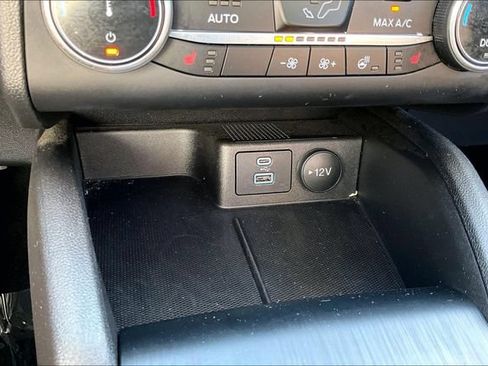 Used 2023 Ford Escape Active AWD/4WD image 31