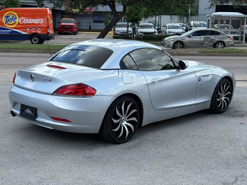 Used 2012 BMW Z4 sDrive28i w/ Sport Pkg RWD image 4