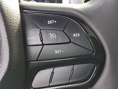 Certified 2023 Chrysler 300 S image 24