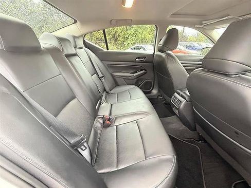 Used 2023 Nissan Altima 2.5 SL AWD/4WD image 24