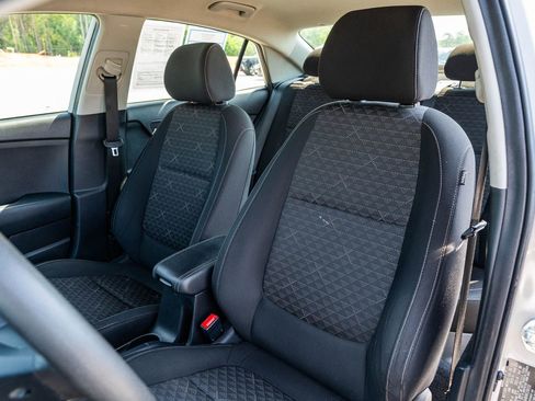 Used 2019 Kia Rio S FWD image 19