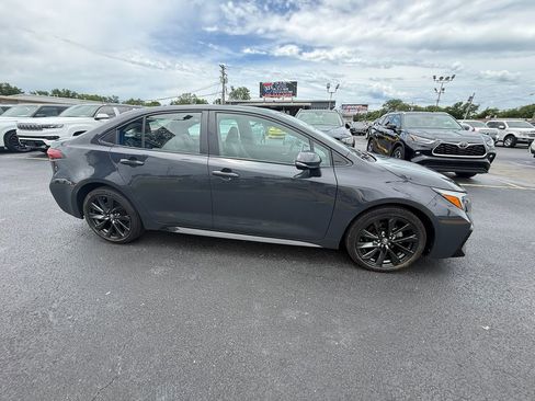 Used 2024 Toyota Corolla XSE FWD image 2