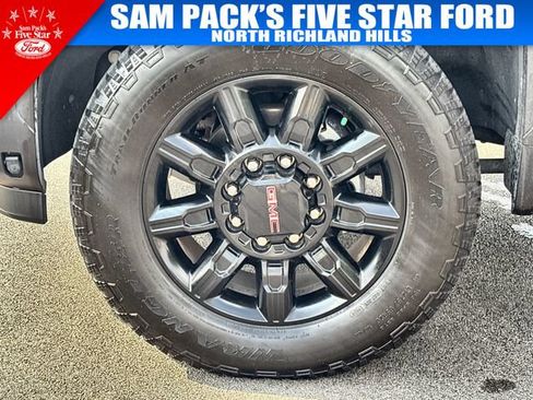 Used 2025 GMC Sierra 2500 AT4 w/ AT4 Premium Plus Package AWD/4WD image 19