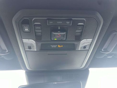 Used 2025 Toyota 4Runner Limited AWD/4WD image 34