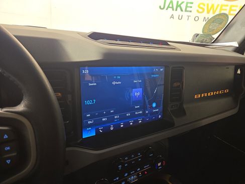 Used 2021 Ford Bronco Badlands image 19